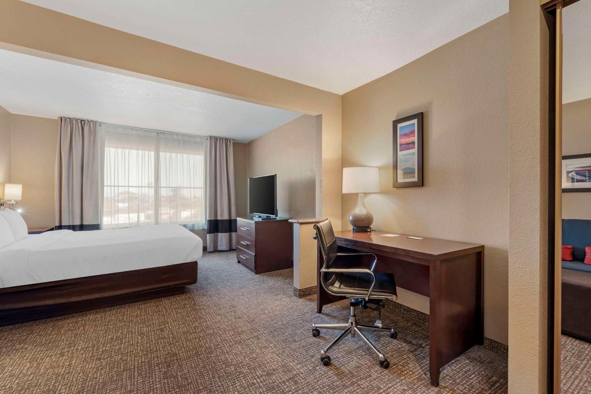 Comfort Inn Lathrop Stockton Airport Extérieur photo