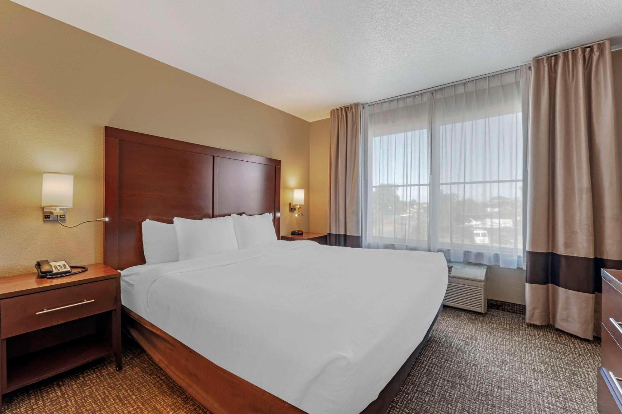Comfort Inn Lathrop Stockton Airport Extérieur photo