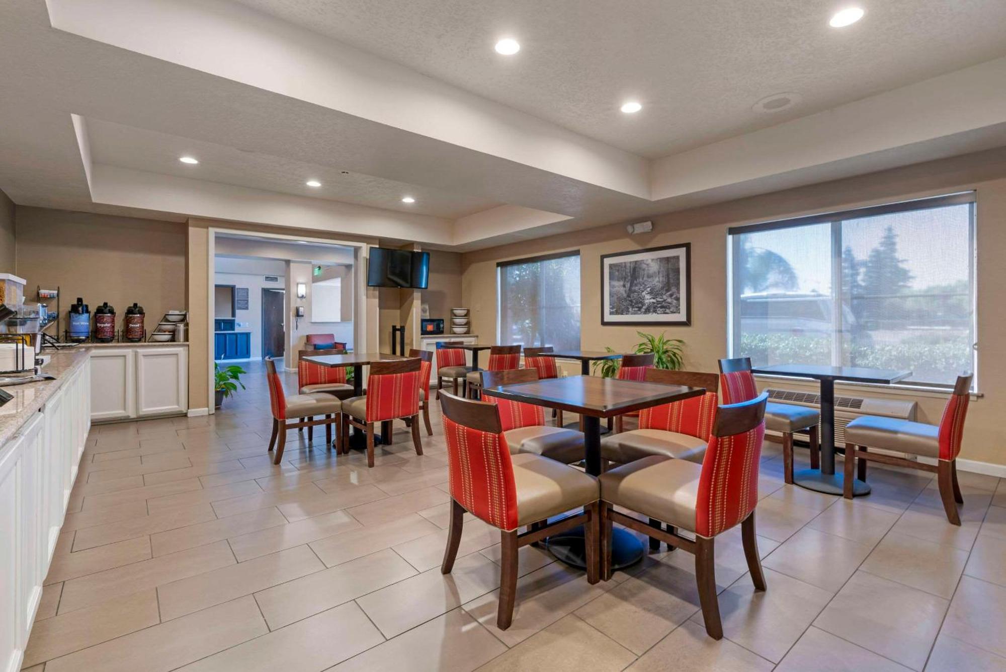 Comfort Inn Lathrop Stockton Airport Extérieur photo