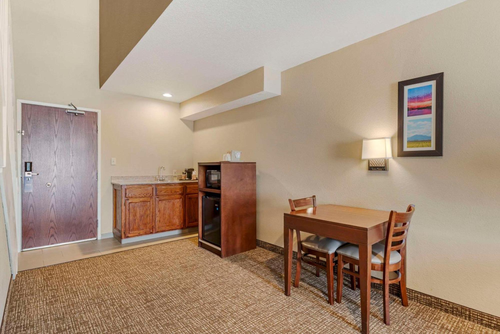 Comfort Inn Lathrop Stockton Airport Extérieur photo