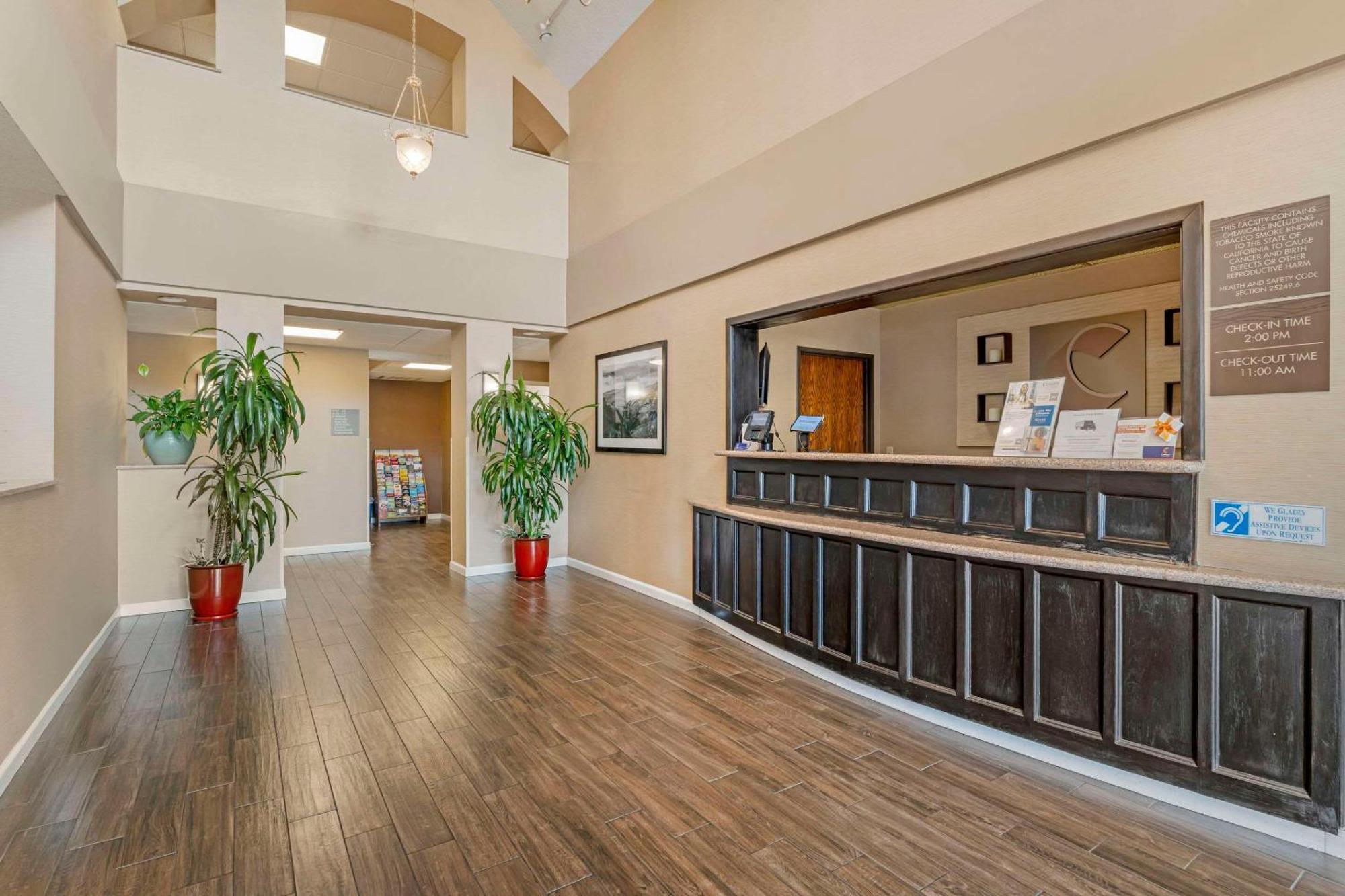 Comfort Inn Lathrop Stockton Airport Extérieur photo